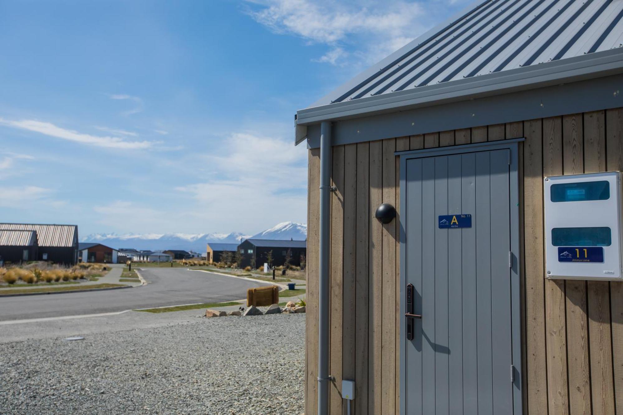 Skyrim Lodge Lake Tekapo Exteriör bild